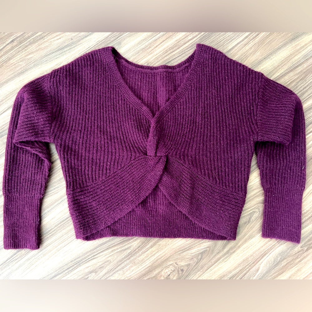 Express reversible sweater‎